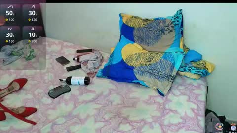 Snapshot of maira_milf chatting on September 16, 7:11 pm Maira online show from September 16, 7:11 pm