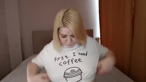 Maisie online show from May 8, 3:32 am