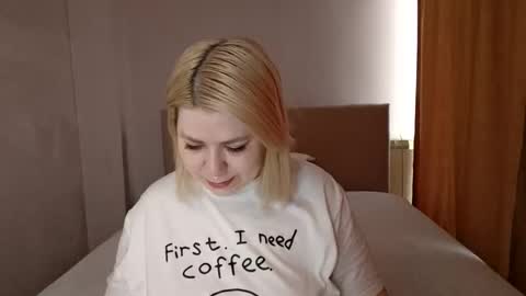 Maisie online show from May 9, 4:14 am