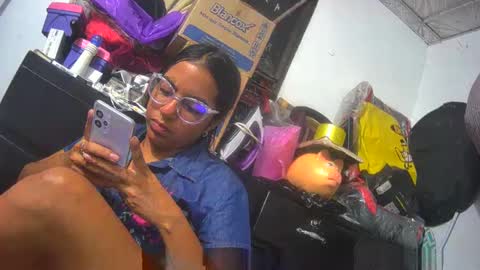 maite2020 online show from December 24, 2:21 am