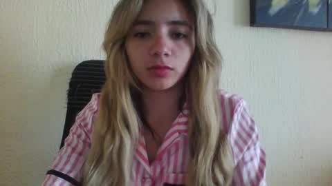 majo_gomezz online show from January 10, 7:18 pm