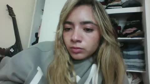 majo_gomezz online show from November 2, 12:03 am