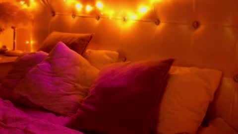 Lia  online show from April 10, 12:00 pm