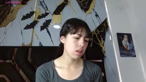 malejacs01 online show from December 1, 1:03 pm