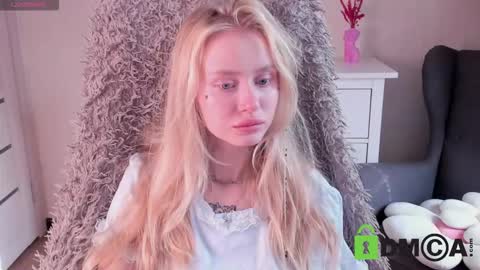 Snapshot of malenaernman chatting on October 8, 8:29 am Malena online show from October 8, 8:29 am