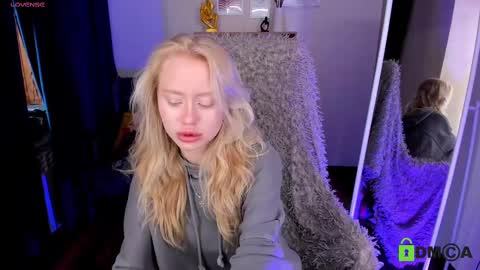 Snapshot of malenaernman chatting on March 5, 10:55 am Malena online show from March 5, 10:55 am