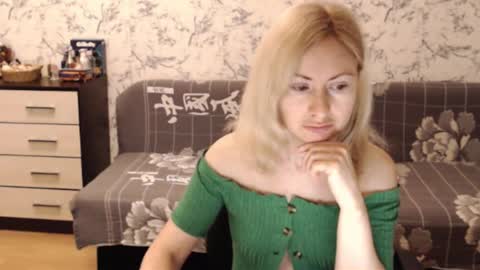 Malena online show from November 13, 8:35 am