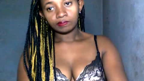 Snapshot of malinah01 chatting on January 4, 3:39 pm malinah01 online show from January 4, 3:39 pm