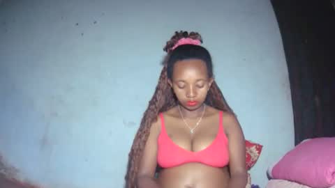Snapshot of malinah01 chatting on September 23, 5:16 am malinah01 online show from September 23, 5:16 am