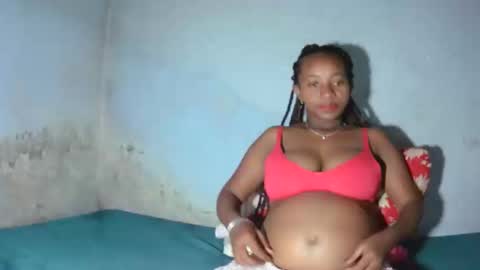 Snapshot of malinah01 chatting on October 6, 4:45 pm malinah01 online show from October 6, 4:45 pm