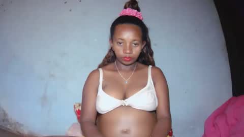 Snapshot of malinah01 chatting on September 29, 10:20 am malinah01 online show from September 29, 10:20 am