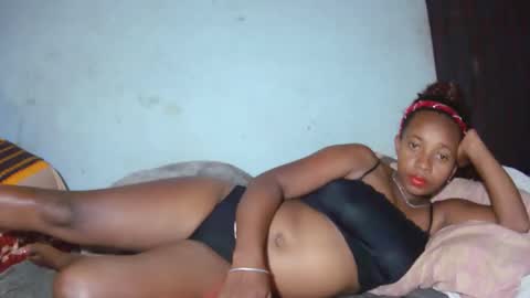 Snapshot of malinah01 chatting on September 17, 4:05 pm malinah01 online show from September 17, 4:05 pm