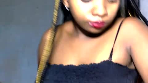 Snapshot of malinah01 chatting on January 12, 12:39 am malinah01 online show from January 12, 12:39 am