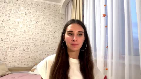 Lory online show from November 20, 1:34 pm