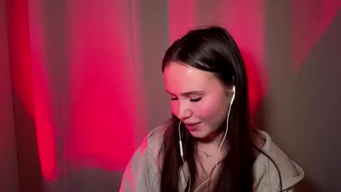 Mia Davis online show from February 25, 7:12 pm