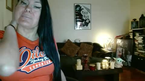 mandaloriangirlsfight online show from April 9, 7:08 pm