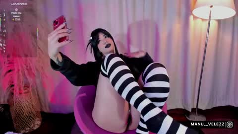 manu  velezz   Help me to get to 100 thumbs ups Tip 25tks  Rate me  online show from April 8, 7:43 am