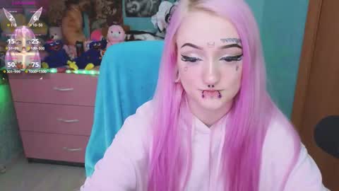 Snapshot of manuela_unicorn chatting on September 24, 9:14 pm Manuela online show from September 24, 9:14 pm