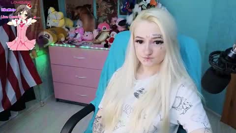 Snapshot of manuela_unicorn chatting on February 21, 9:00 pm Manuela online show from February 21, 9:00 pm