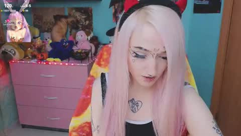 Snapshot of manuela_unicorn chatting on October 27, 7:26 am Manuela online show from October 27, 7:26 am