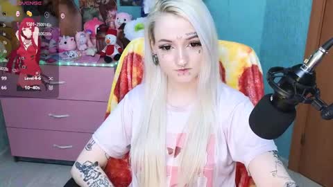 Snapshot of manuela_unicorn chatting on January 22, 6:52 pm Manuela online show from January 22, 6:52 pm