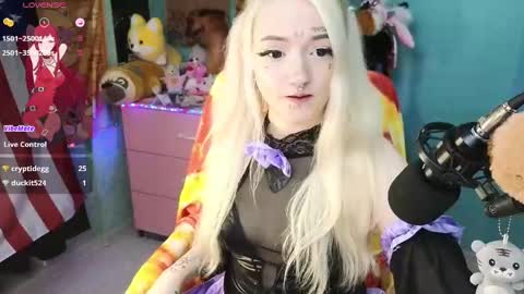 Snapshot of manuela_unicorn chatting on January 18, 3:31 am Manuela online show from January 18, 3:31 am