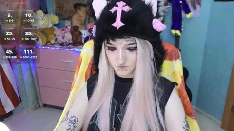 Manuela online show from November 14, 8:42 pm