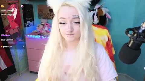 Snapshot of manuela_unicorn chatting on January 9, 8:22 pm Manuela online show from January 9, 8:22 pm