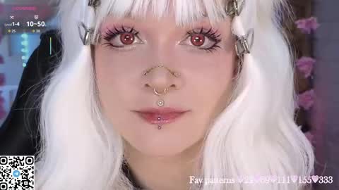 Snapshot of mao_me_meow chatting on September 10, 7:52 am Sasha online show from September 10, 7:52 am