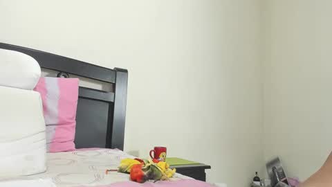 Mara online show from October 3, 4:12 pm