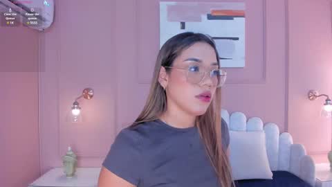 Mara  online show from February 14, 6:40 pm