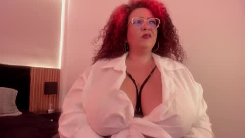 Mrs. Sweet online show from October 26, 2:29 am