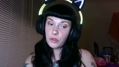 Snapshot of marcelinealtaria chatting on March 5, 4:13 am MarcelineAltaria online show from March 5, 4:13 am