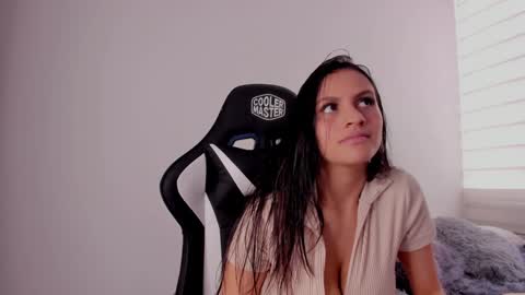Snapshot of mardybum_ chatting on February 7, 6:02 pm Maria online show from February 7, 6:02 pm