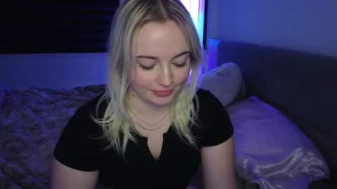 margot_robbie7 online show from November 27, 1:08 am