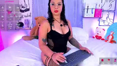 Mari Sweett  online show from June 22, 7:22 pm