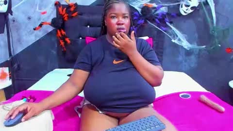  MARIAM online show from November 2, 1:36 pm