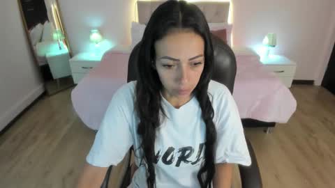 Mariam online show from March 18, 3:11 am