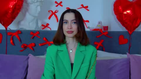 Snapshot of mariamenson chatting on February 19, 5:27 am MariaMenson online show from February 19, 5:27 am