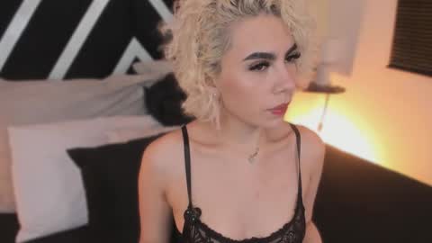 Marian online show from December 19, 3:10 am