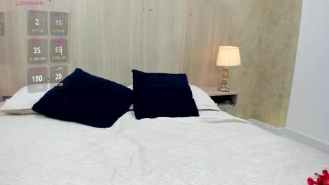 Mariana Allen online show from October 28, 8:35 pm