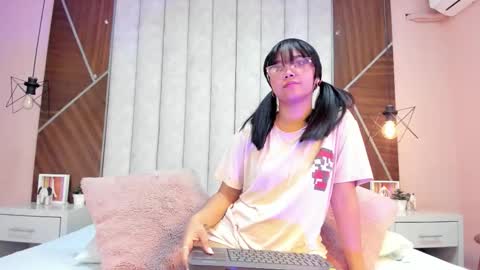 Mariana  online show from December 4, 12:29 pm