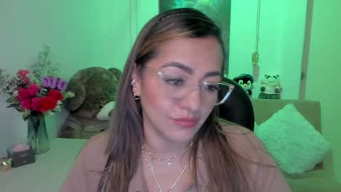 Mariana Lopez online show from February 26, 1:14 am