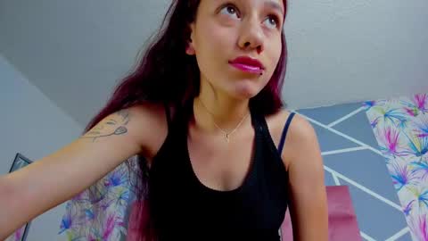 Snapshot of marianamanson chatting on March 3, 7:03 pm Mariana Manson online show from March 3, 7:03 pm