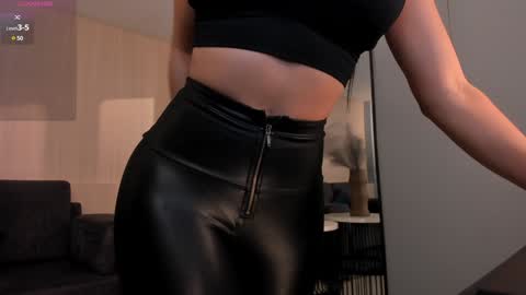 Mariana Silva online show from January 31, 11:45 pm