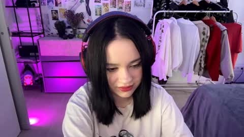 Emily online show from October 16, 7:33 am