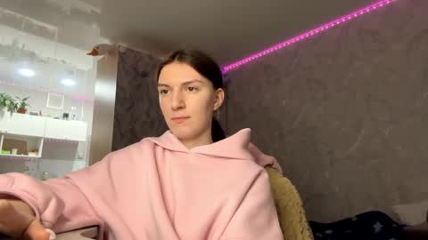 Eva online show from March 4, 3:18 pm