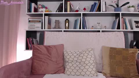 Snapshot of marie_antoinette62 chatting on September 20, 9:24 pm Maria online show from September 20, 9:24 pm