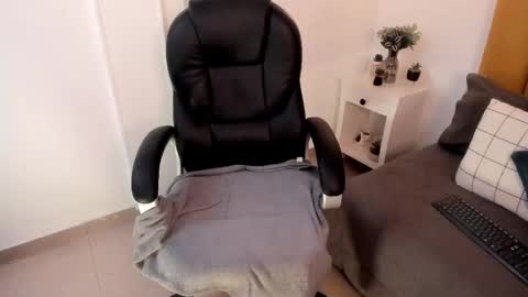 marie_bass online show from September 14, 1:42 pm