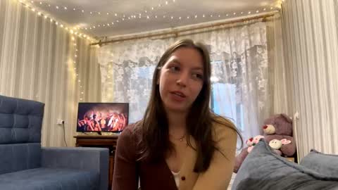 Marie online show from November 8, 12:43 pm